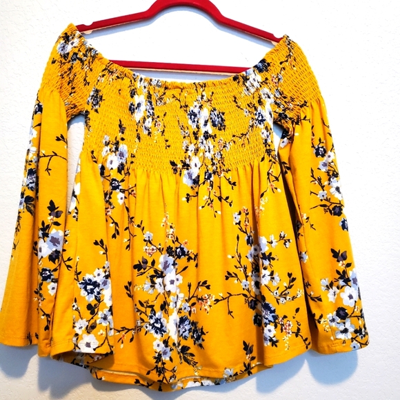 Xhilaration Yellow Floral Wide Off-sleeve Blouse - Picture 3 of 4